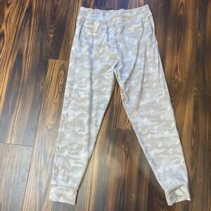 Pink Active Victoria’s Secret Ultimate High Waist Jogger Gray Camo Size L